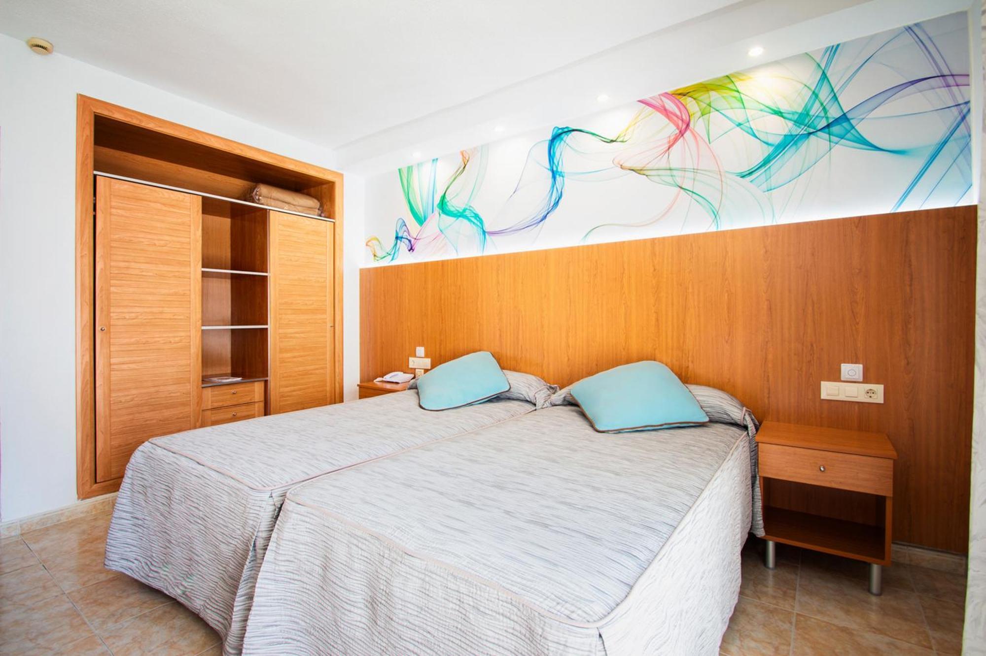 Hotel Servigroup Castilla ベニドルム 部屋 写真